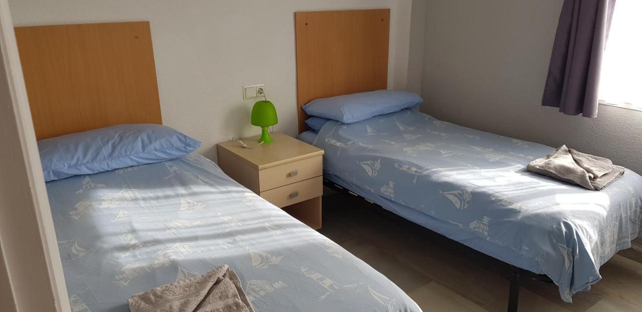 Gamonal 17 Apartment เบนัลมาเดนา ภายนอก รูปภาพ